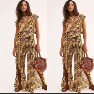 Free People Fp One Sahara Jumpsuit Printed Button Up Smocked Wide Leg. Size XS